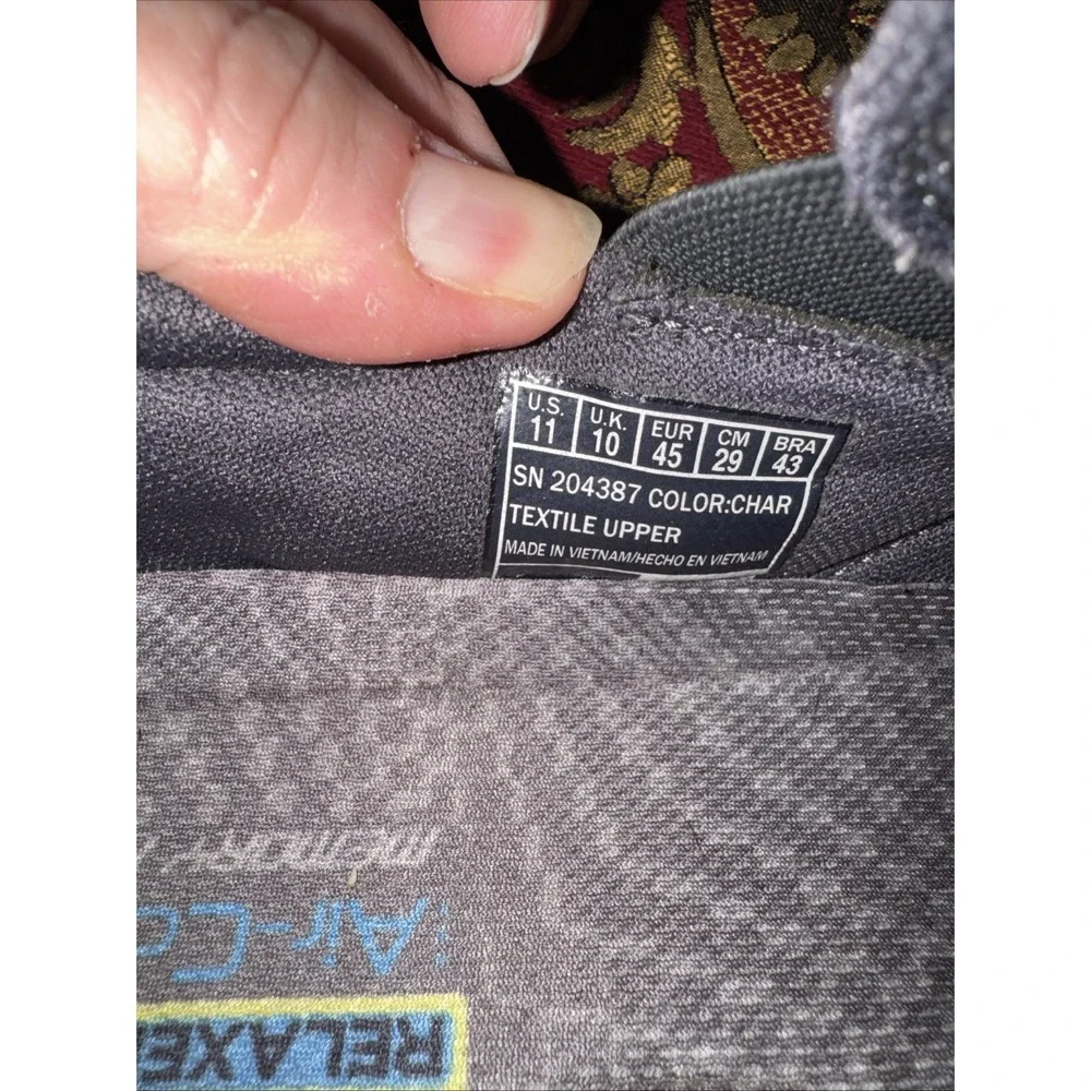 Men's Sketchers relaxed fit air cooled, Goga mat Arch Fit, Size 11